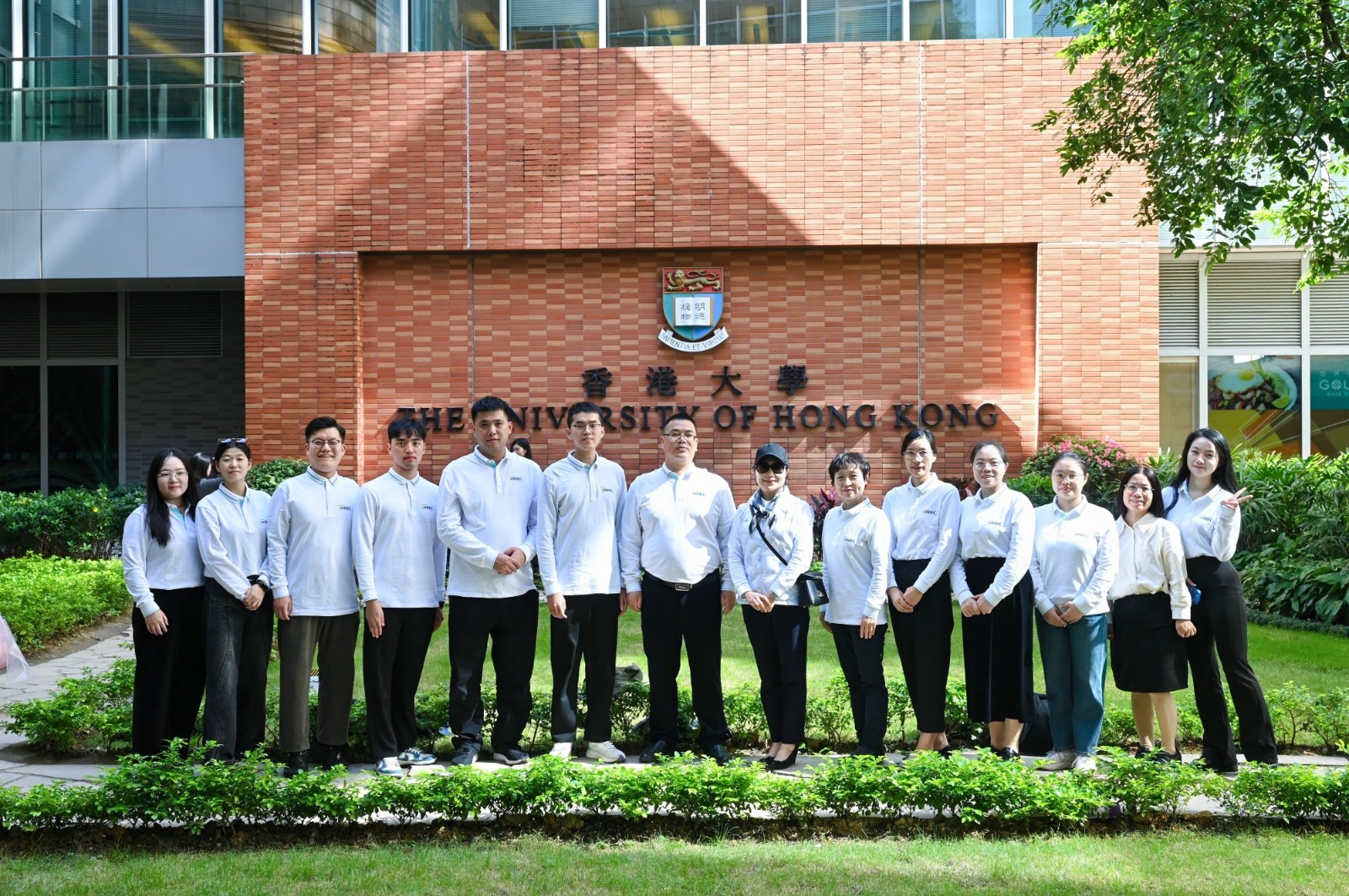 6.参观香港大学.jpg