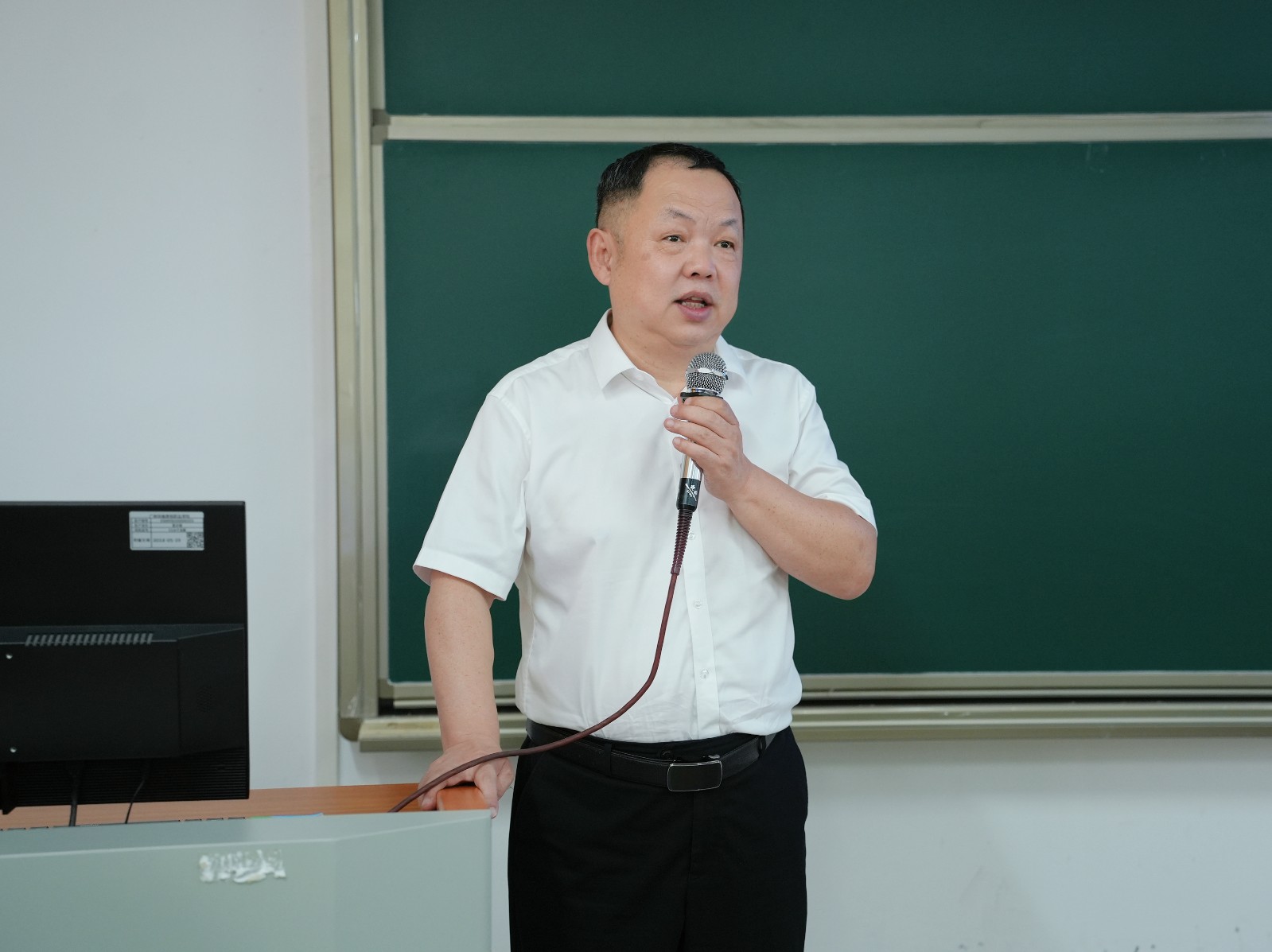 曹校2.jpg